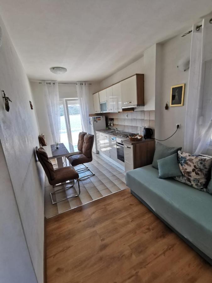 Apartman Viky Primošten Exteriér fotografie